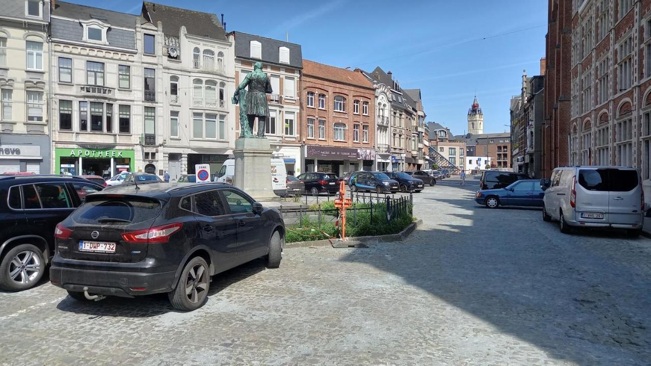 Luxe Appartement Met 3 Slaapkamers En 1 Kingsize Bed Slaapzetel En Drie Dubbelbedden Dendermonde Exterior photo